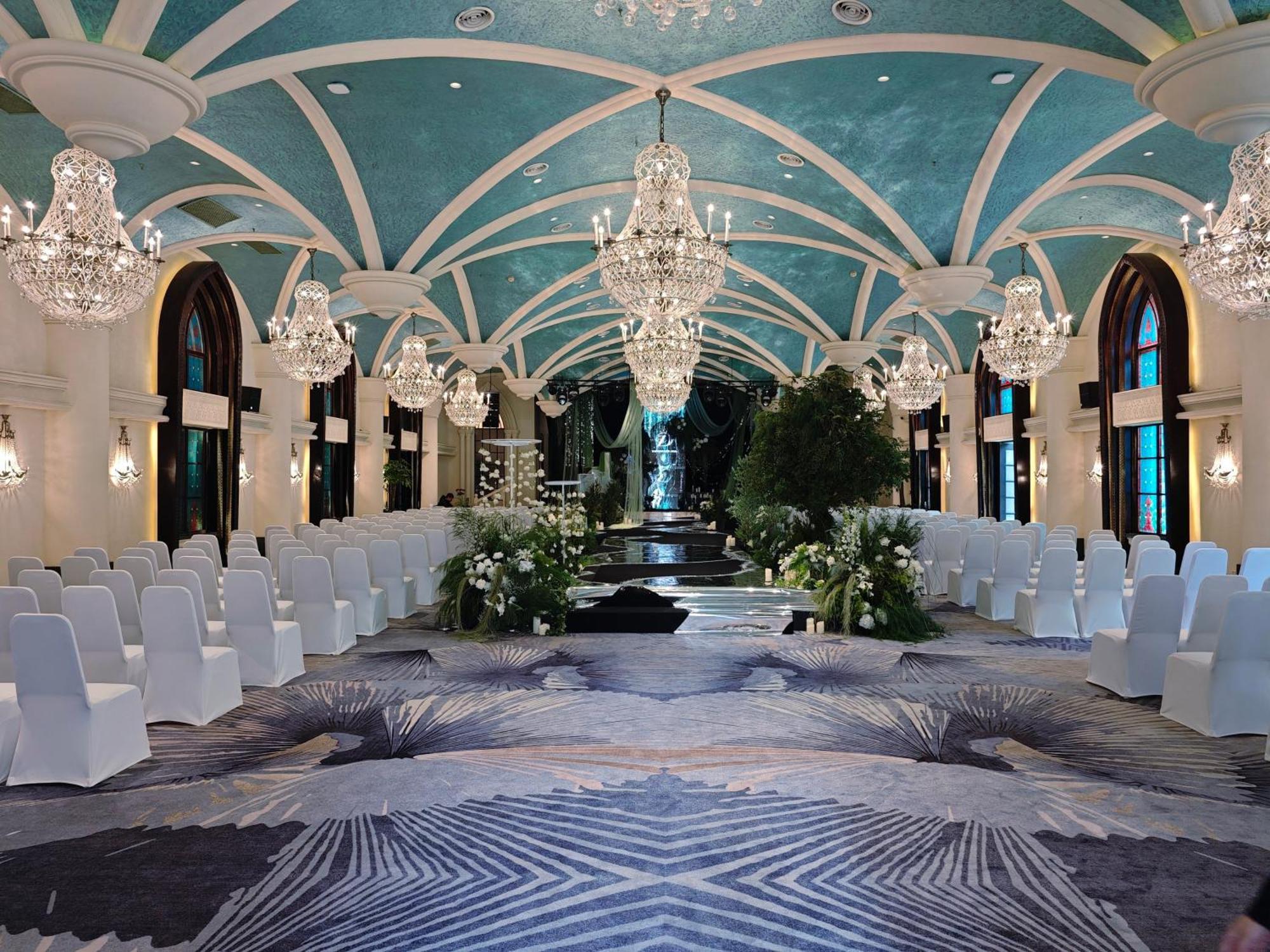 Royal Grace Hotel Optics Valley Wuhan Exterior foto